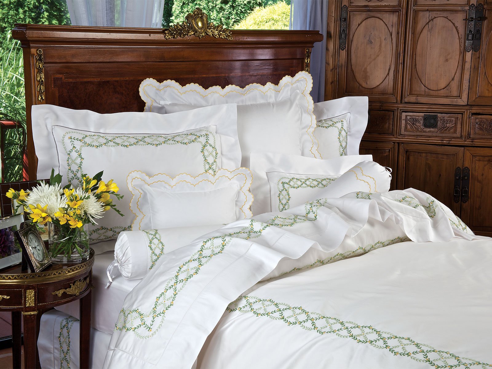 The Ultimate Home cover photo collage