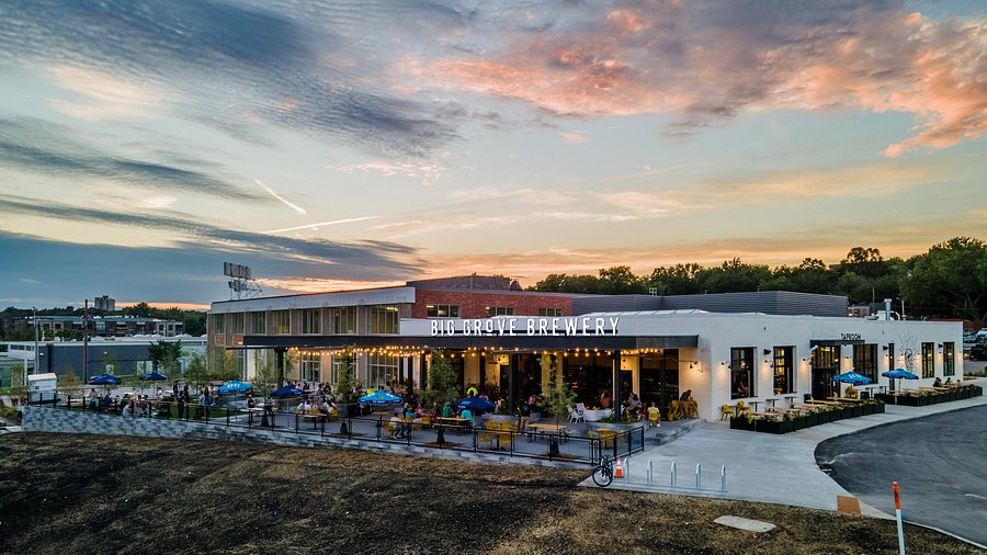 Top Experiences in Des Moines (Food, Nature, Activities) cover photo collage