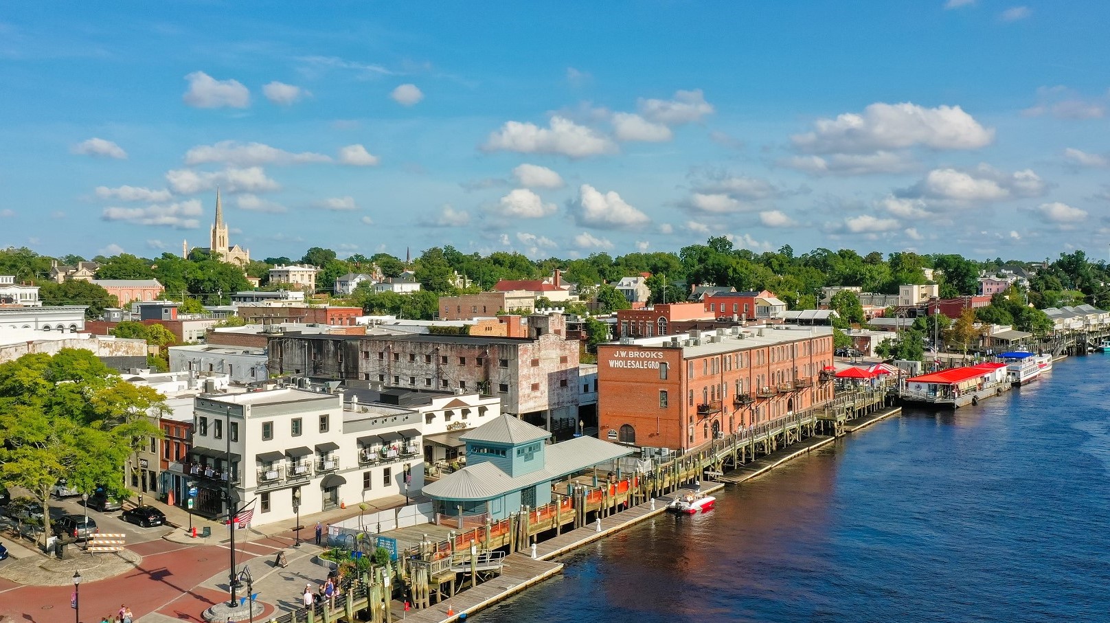 Wilmington, NC musts - eat, drink & shop cover photo collage