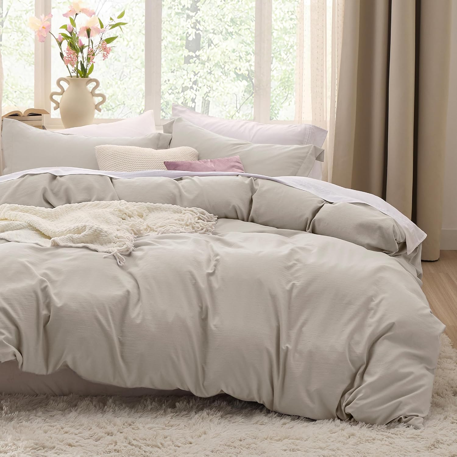 Sleeping beauties : bedroom and sleep products 💤 cover photo collage