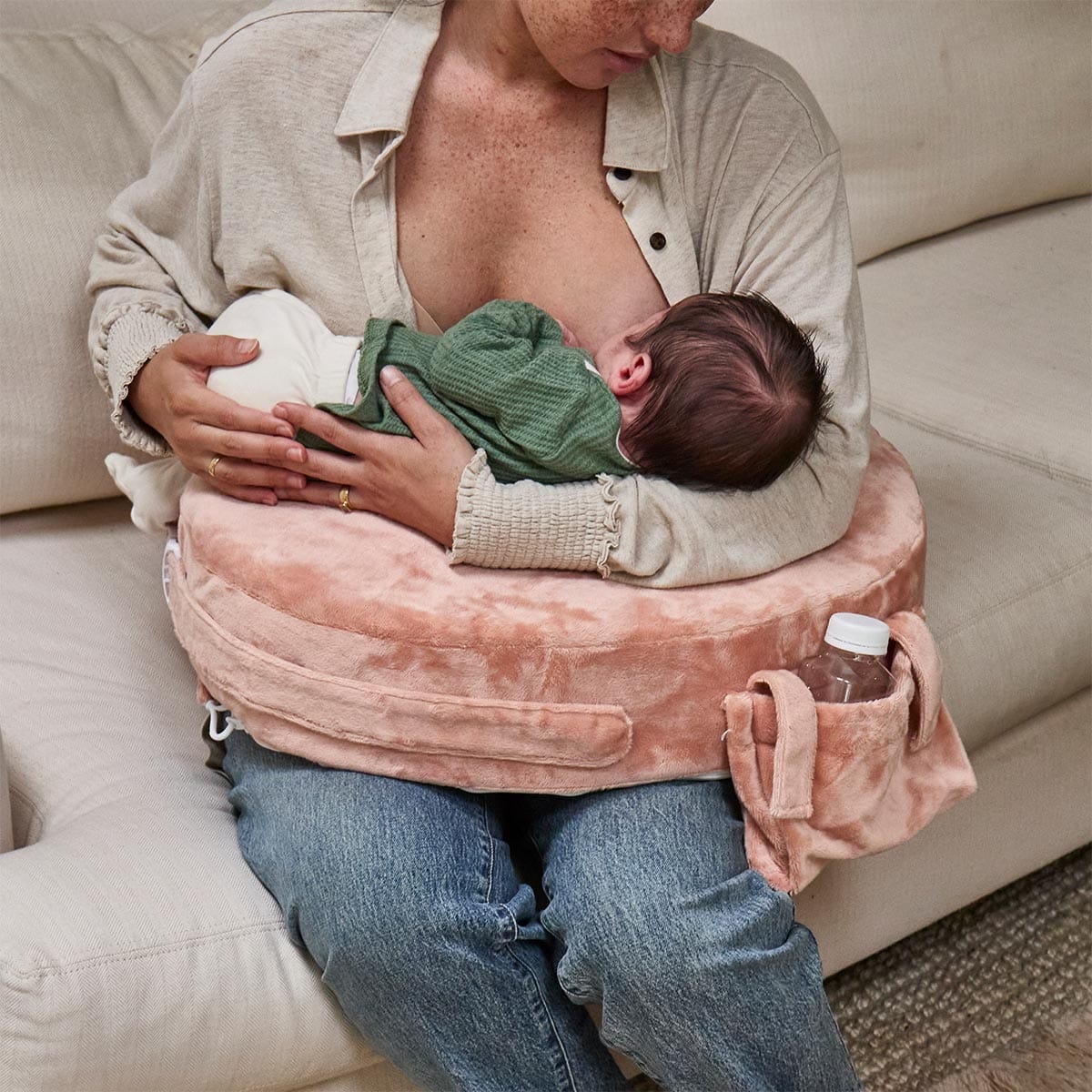 Breastfeeding Must Haves cover photo collage