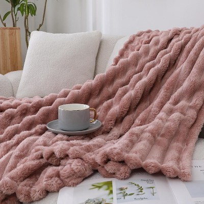 The Ultimate Cozy Throw Blanket Guide: Best Aesthetic Finds for Every Home cover photo collage