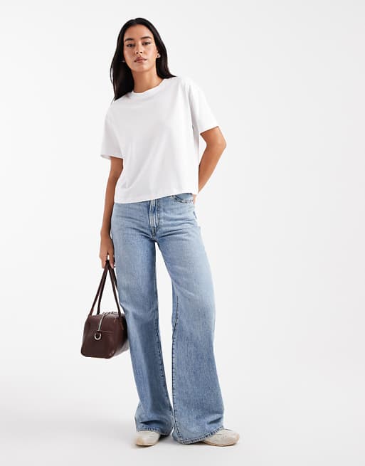 Capsule Wardrobe Must-Haves 2026 cover photo collage
