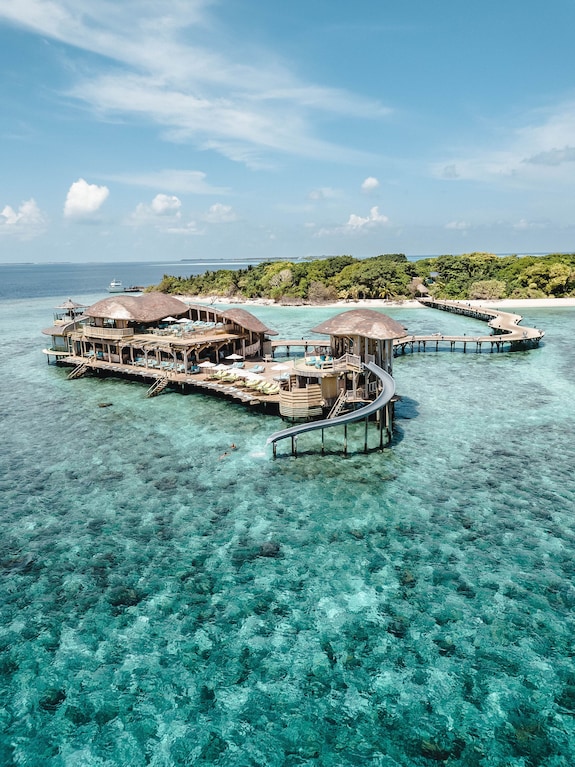 Unforgettable Escapes: The World’s Best Stays, Make Your Trips More Memorable cover photo collage