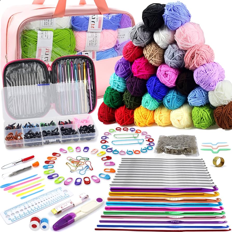 Crochet Things 🧶 cover photo collage