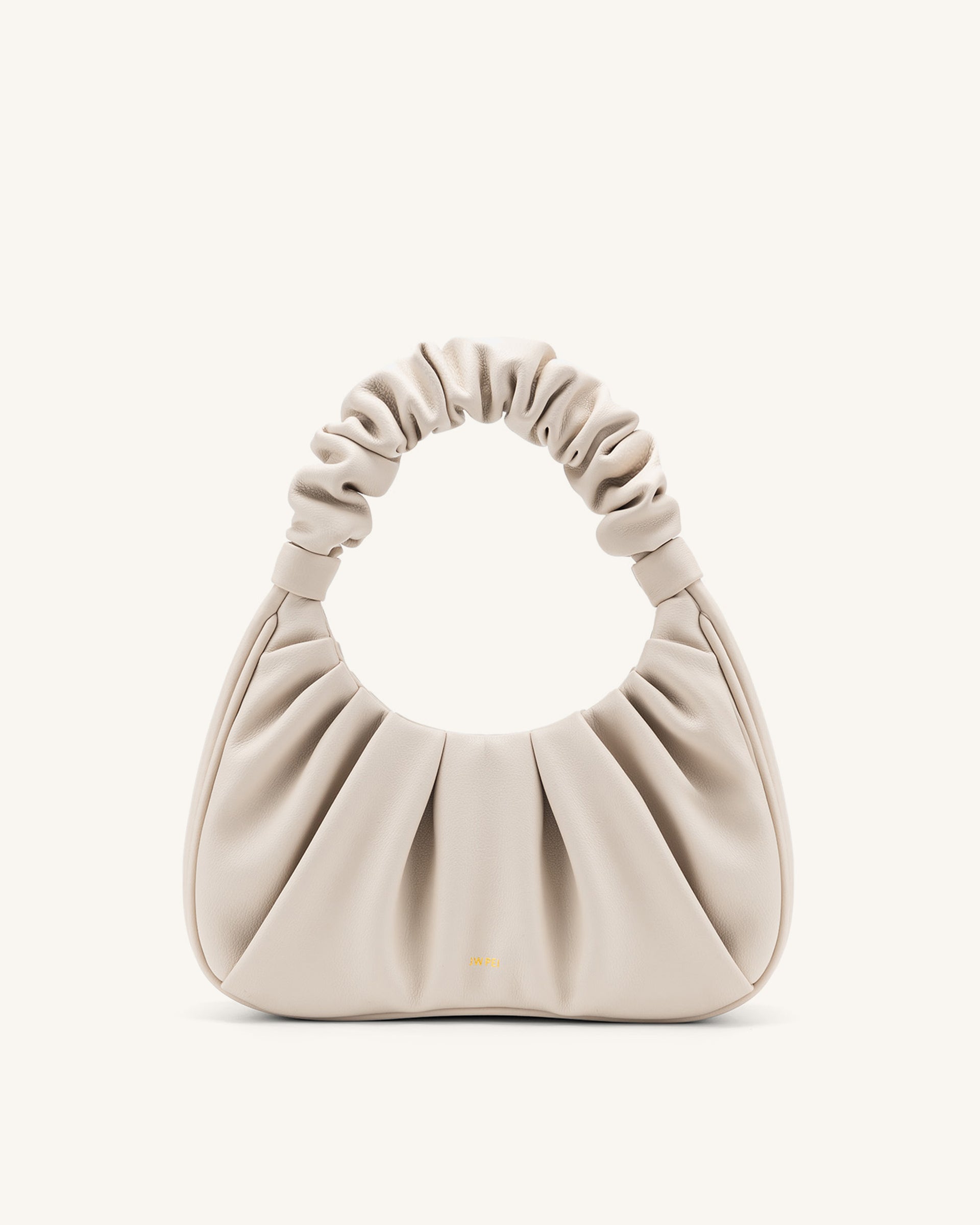Amazon Finds That Don't Look Like Amazon (Actually Chic) cover photo collage