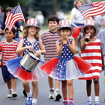 Cute 4th of July Kids Outfits That Look Adorable in Family Photos cover photo collage