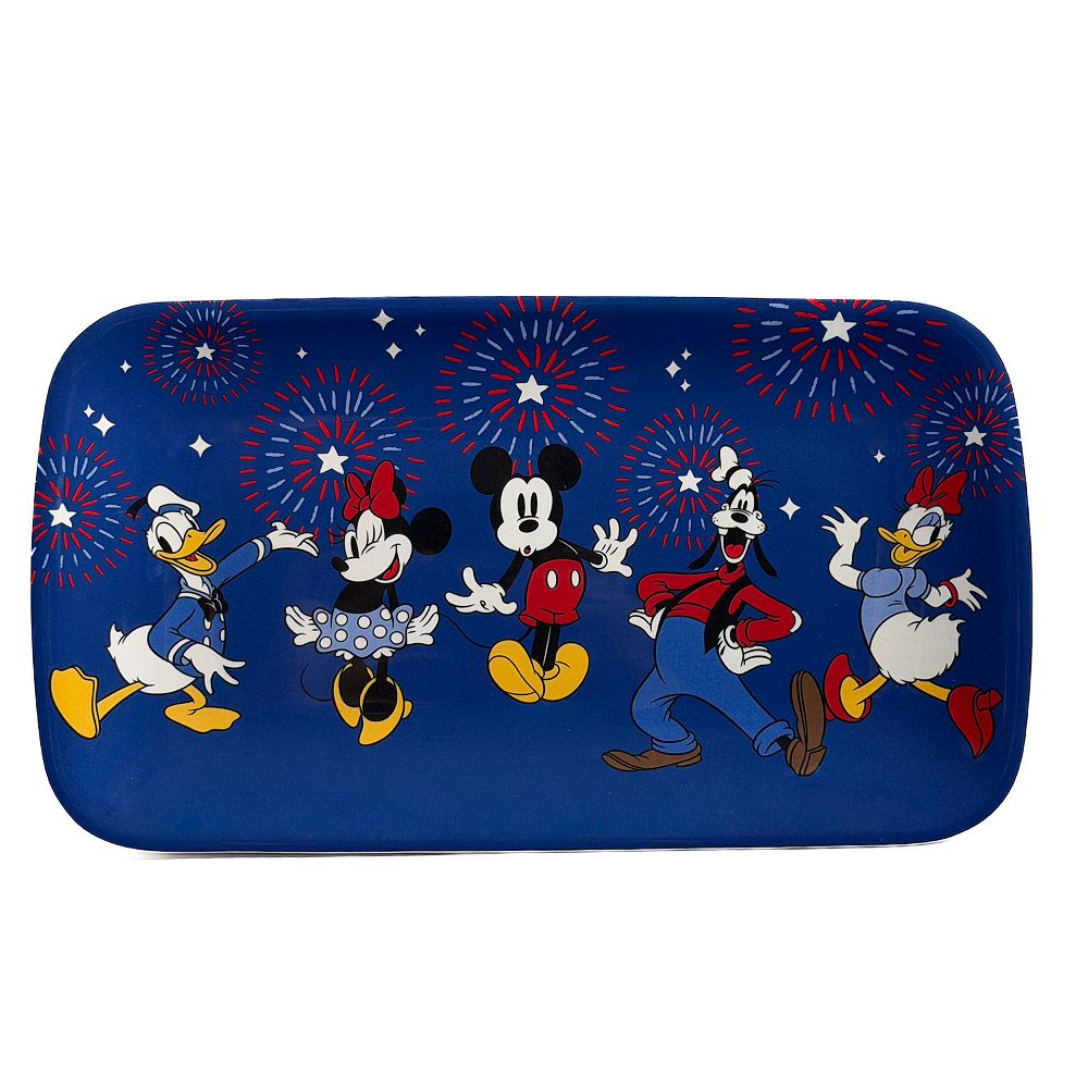 Stars & Stripes Disney Style Guide cover photo collage