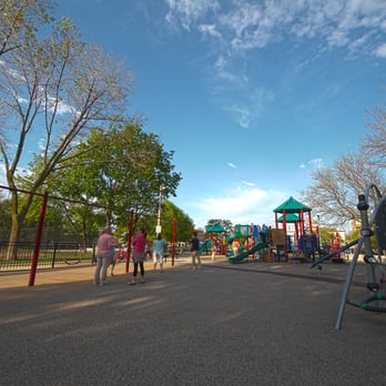 Your Toddler’s Guide to Lincoln Park cover photo collage