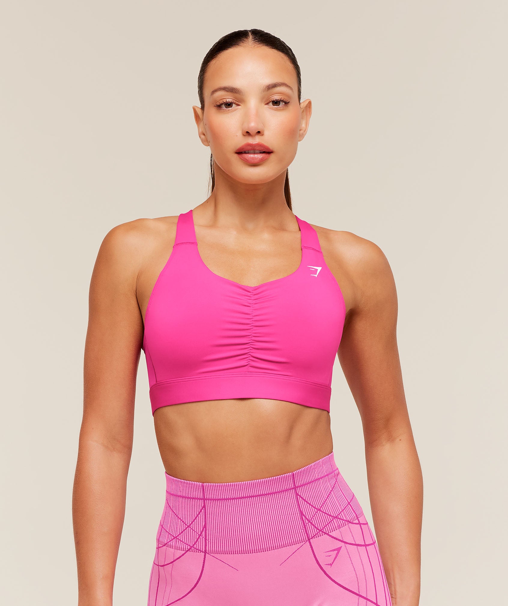 Top Gymshark products as a girl with a REAL body 🥰🎀 cover photo collage