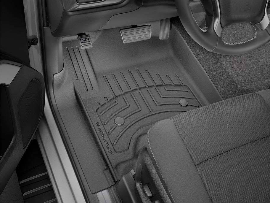 Car must-haves for moms who want to keep it looking new cover photo collage