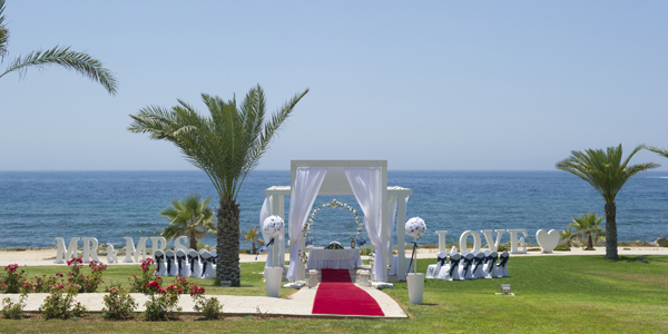 Getting Wed in Italy...amazing idea! cover photo collage