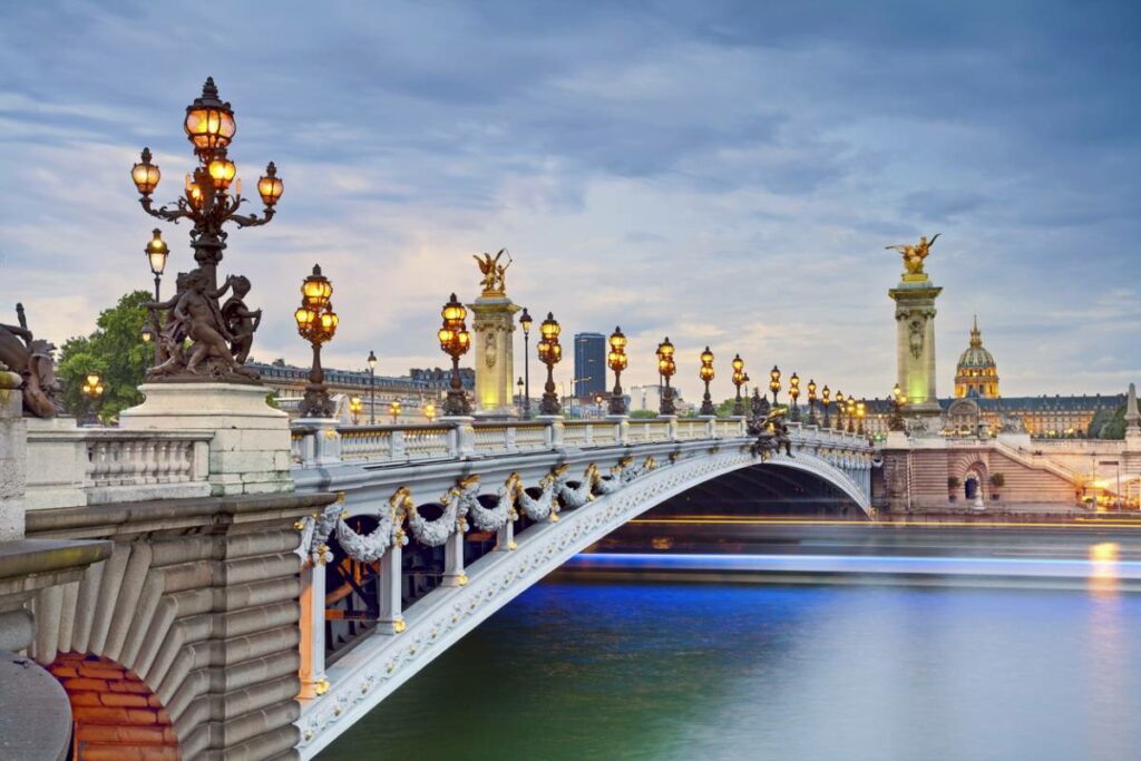 📸 Mes endroits préférés pour prendre des photos Pinterest à Paris cover photo collage