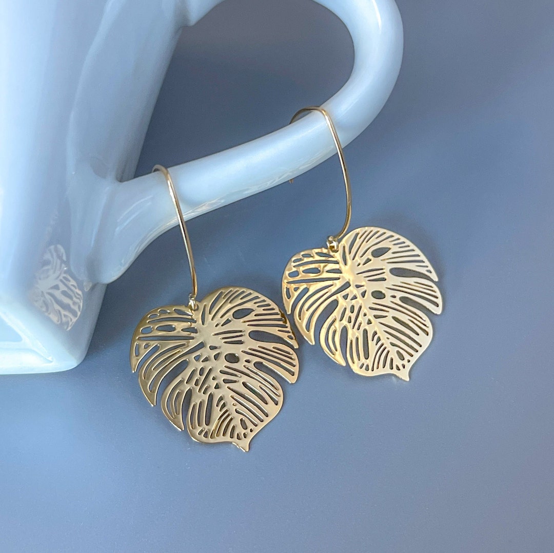 🏖️Seaside Inspired Jewelry That You'll Want to Wear All Year Long cover photo collage