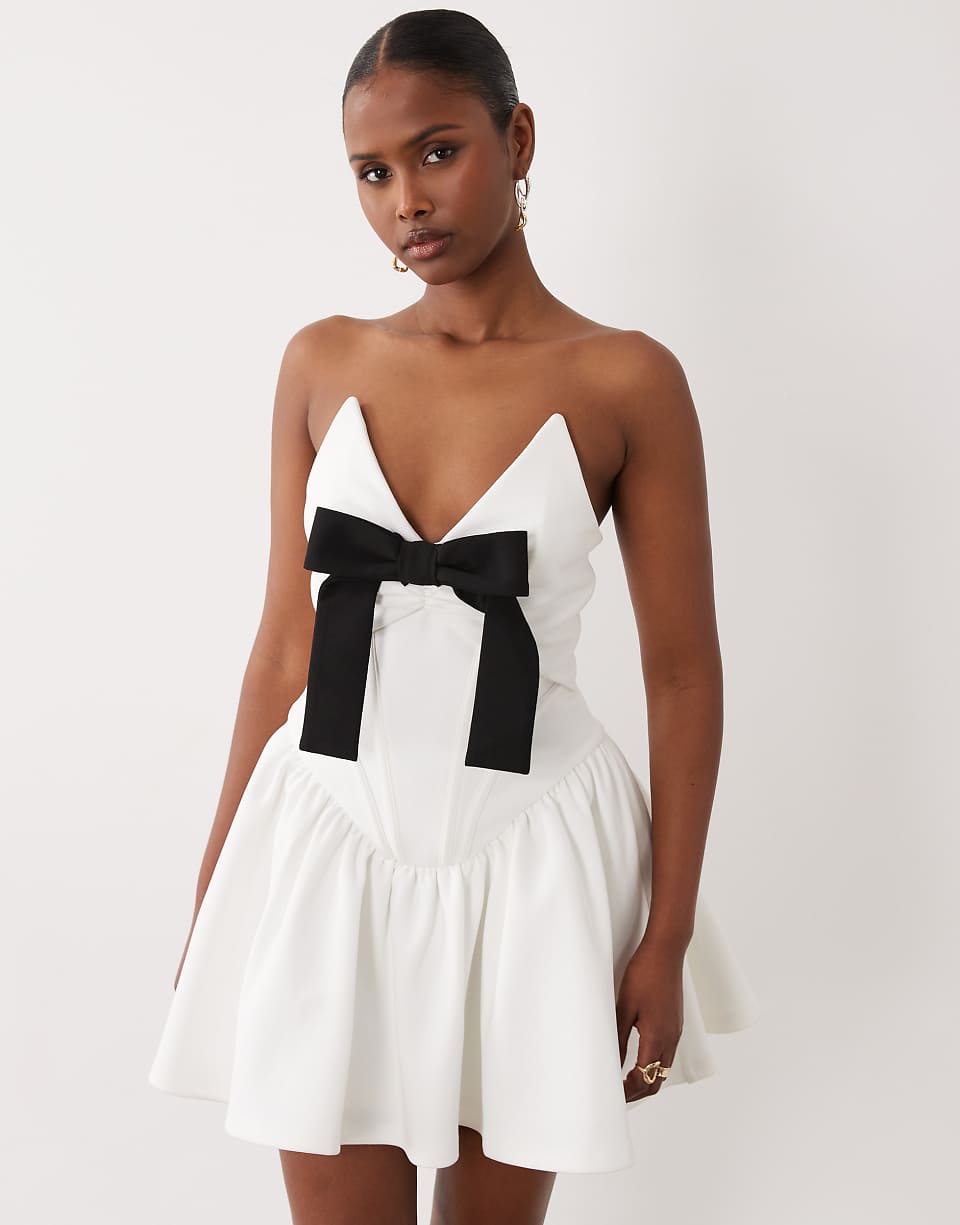 The Dresses Worth Clearing Your Calendar For cover photo collage