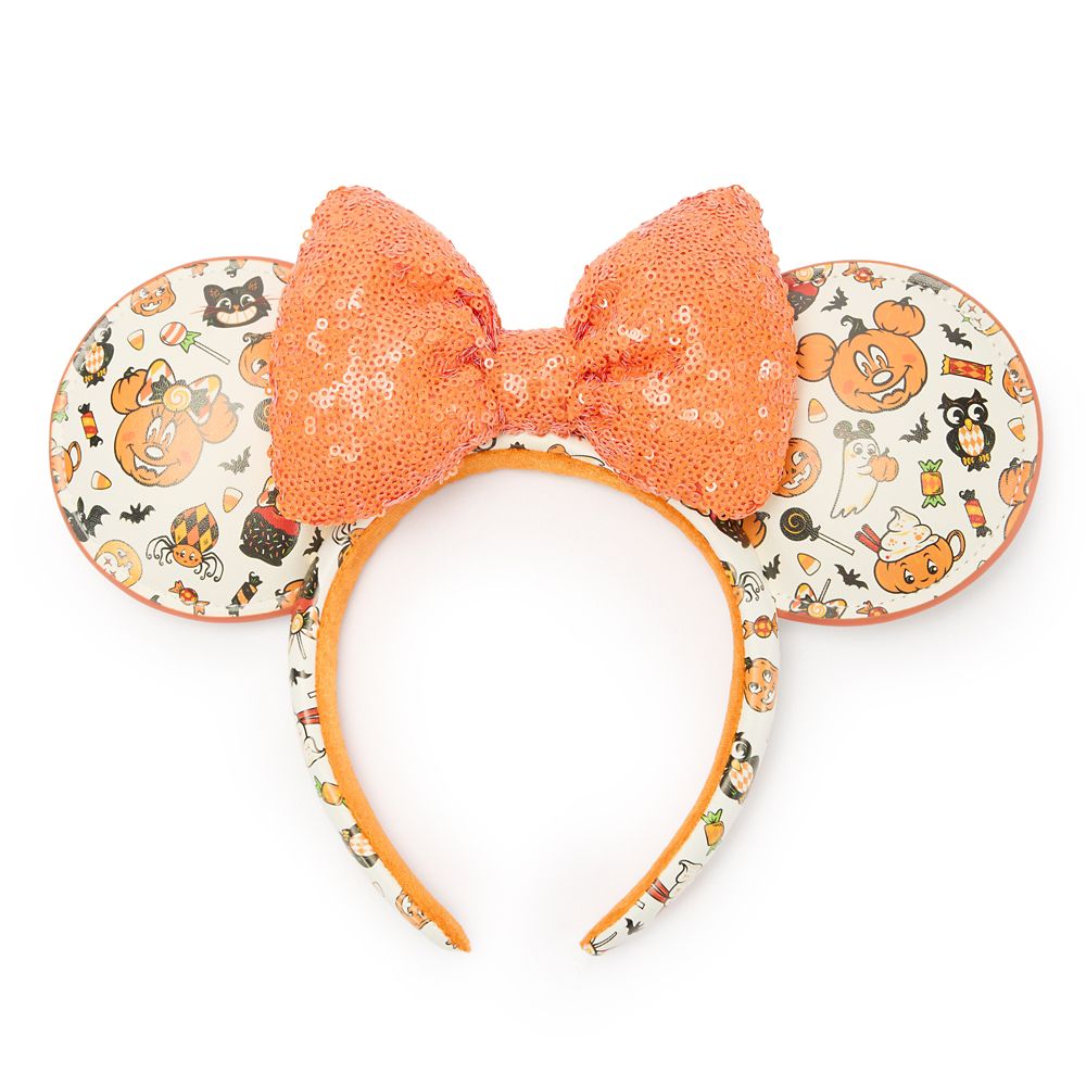 Cute Disney Halloween Outfits for Women & Kids | MNSSHP 2026 cover photo collage