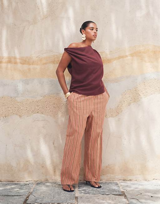 ASOS DESIGN Curve Linen Blend Twist Shoulder Top in Burgundy