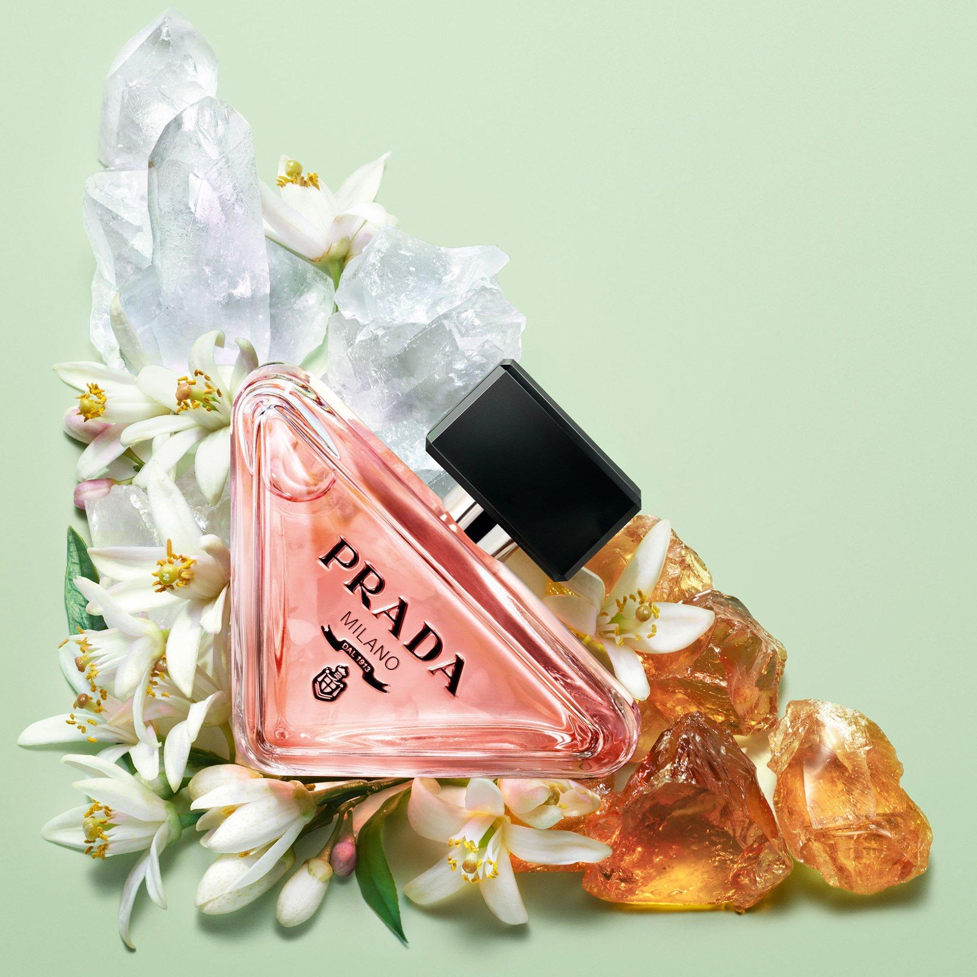 The Best Essential Fragrances cover photo collage