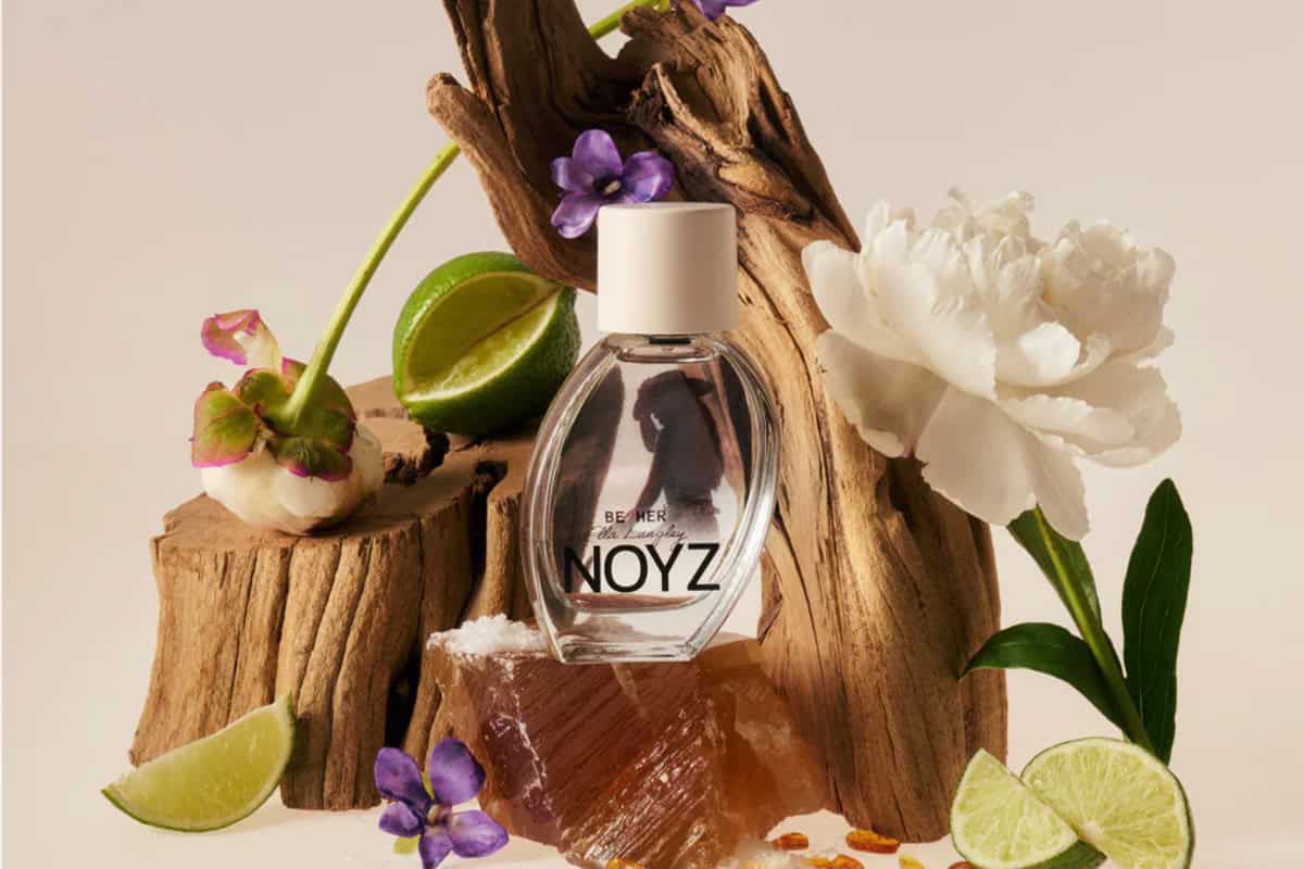 How I smell good 🍃 ୭˚. ᵎᵎ cover photo collage