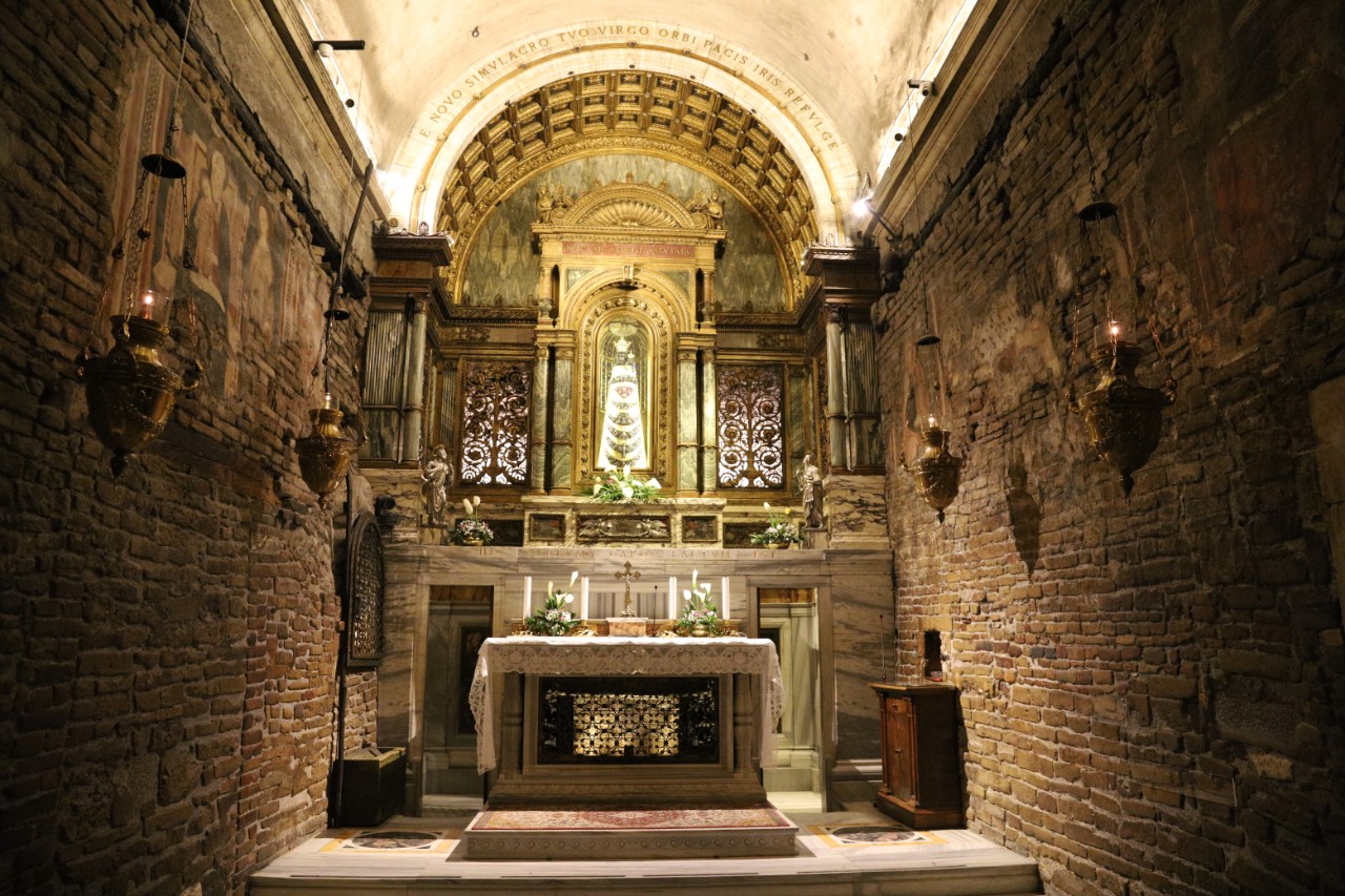 Marian Shrines Around the World cover photo collage