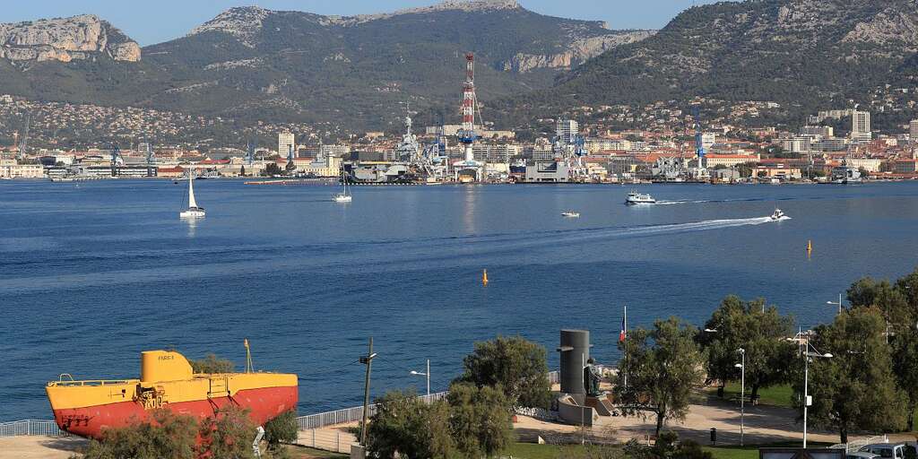Toulon, France: Little Gems, Sea Views and Easy Stays cover photo collage