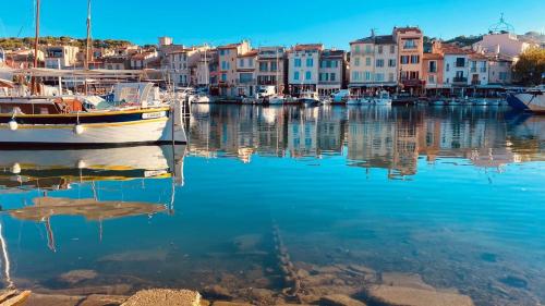 Cassis, France: harbor views, calanques, beaches and stays cover photo collage