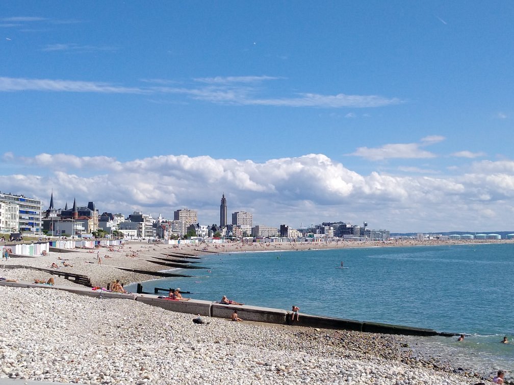 Le Havre, France: Modern Sights, Seaside Stops, Easy Stays cover photo collage