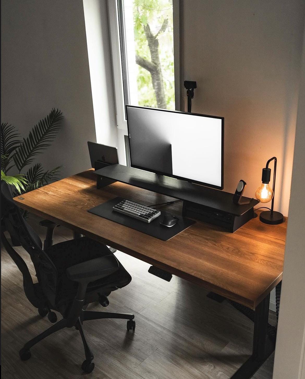 Zen Deskscapes: Essential Holiday Gifts for Serene, High-Focus Workspaces cover photo collage