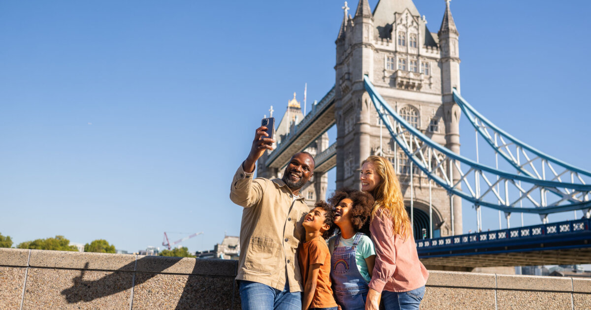 London, United Kingdom: My Must-See Sights and Stays cover photo collage
