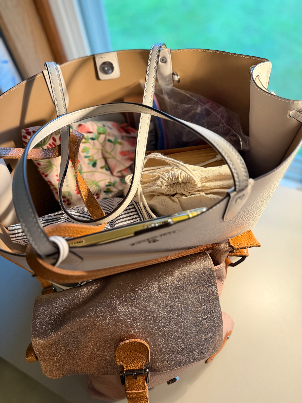 What's in My Bag? 🤍 | Everyday Essentials I Swear By cover photo collage