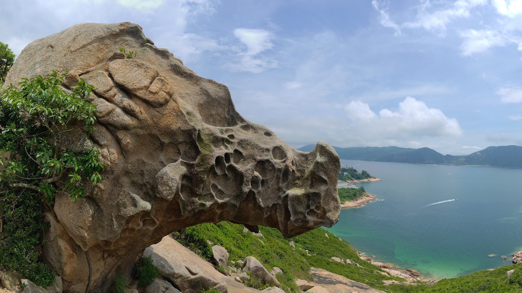 A beautiful place for a peaceful and comfortable hotel stay in Stanley, Hong Kong cover photo collage