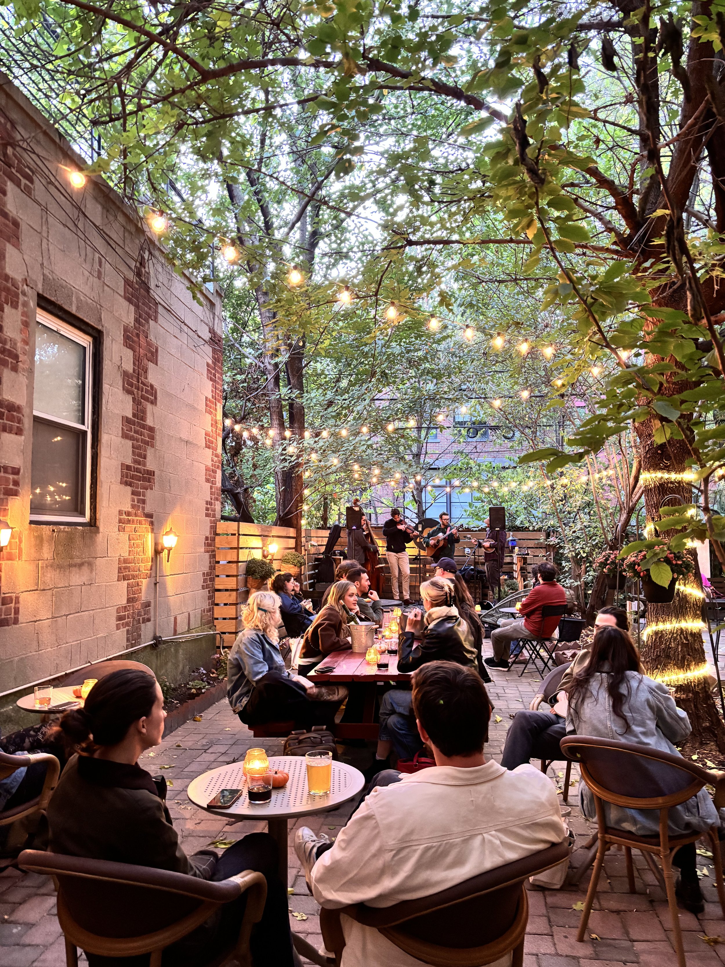 🥖 Carroll Gardens & Cobble Hill: Court Street Eats, Parks & Cobblestone Walks cover photo collage
