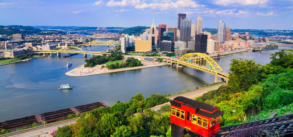 🌉 Pittsburgh's Strip District, North Shore, Mt. Washington, Oakland & Lawrenceville: Primanti's, Inclines & Steel City Classics cover photo collage