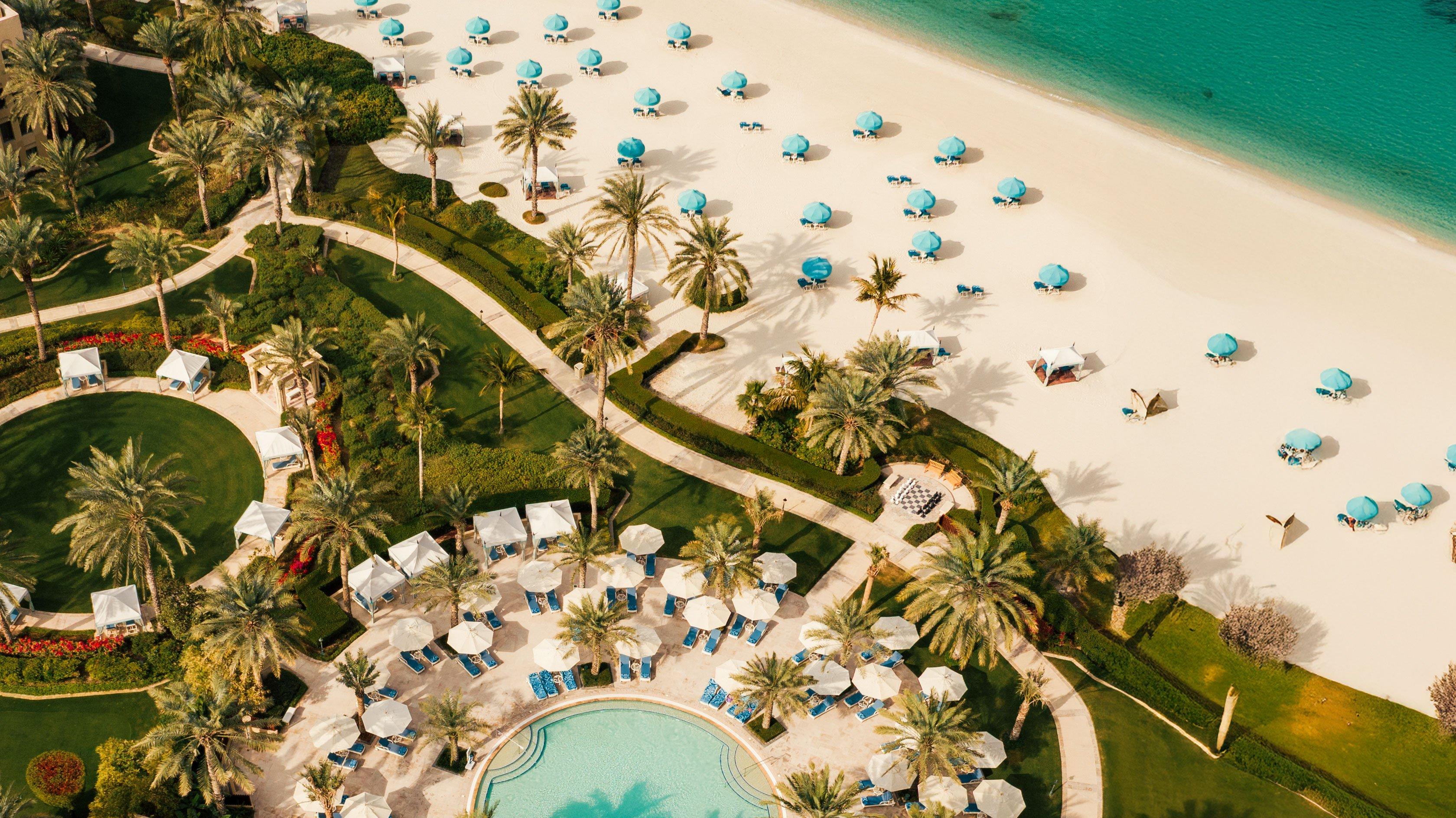 A Peaceful Place to Stay and Unwind in Al Sufouh, Dubai, United Arab Emirates cover photo collage