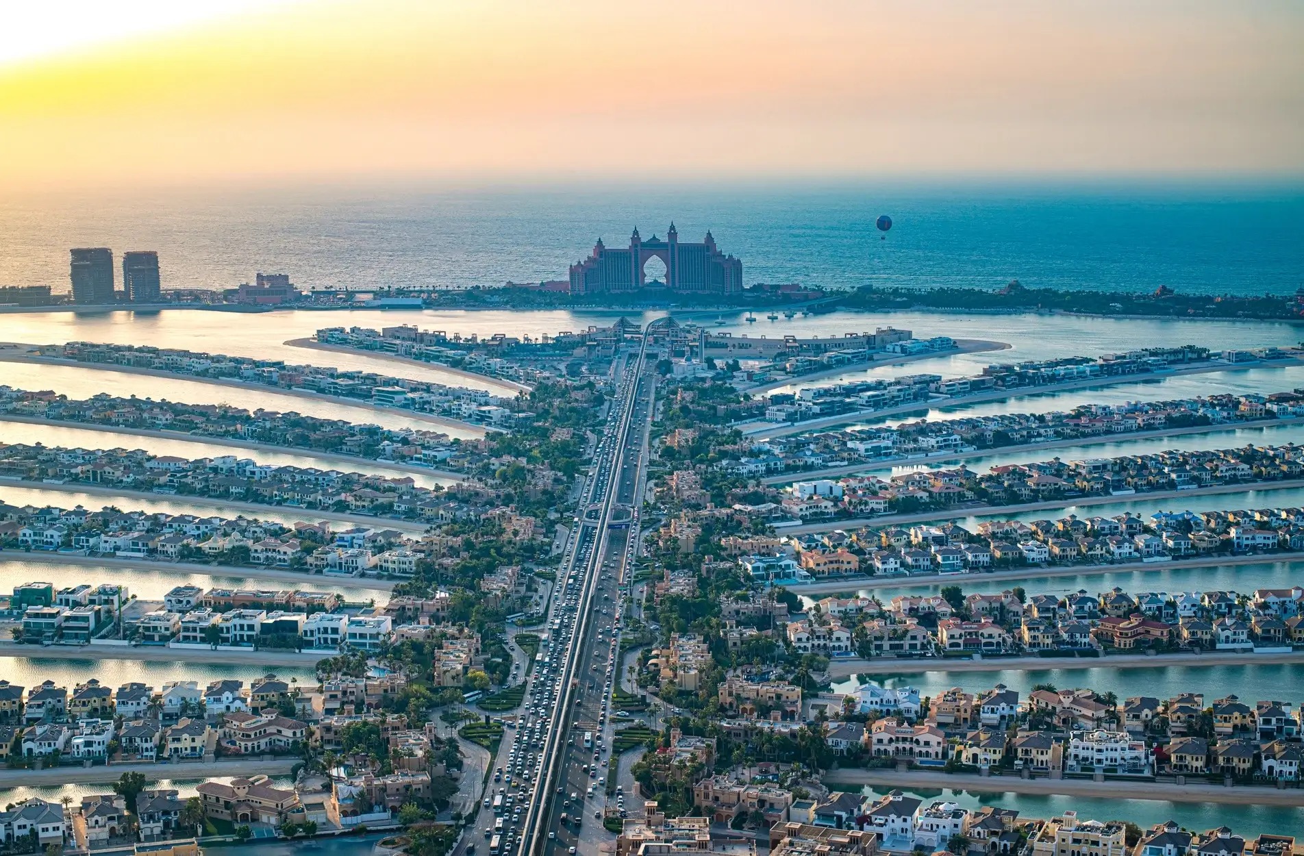 A Peaceful Place to Stay and Unwind in Al Sufouh, Dubai, United Arab Emirates cover photo collage