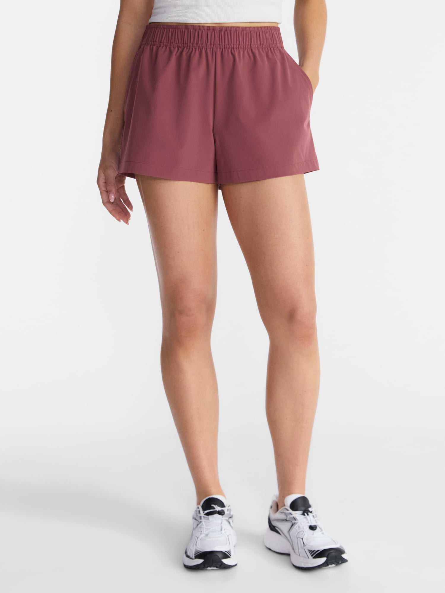 Hot Girl Walk Outfits That Stopped Me From Skipping My Morning Walks cover photo collage