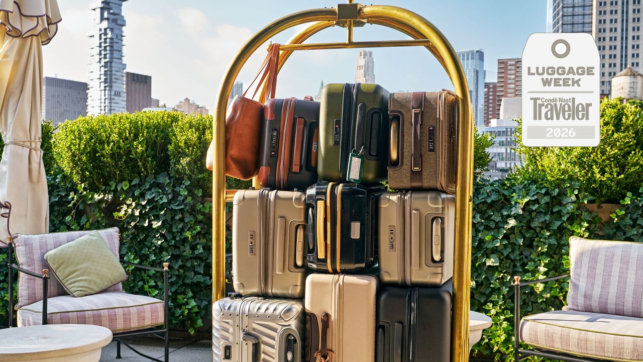 How I Finally Stopped Losing Things and Panicking on Every Trip cover photo collage