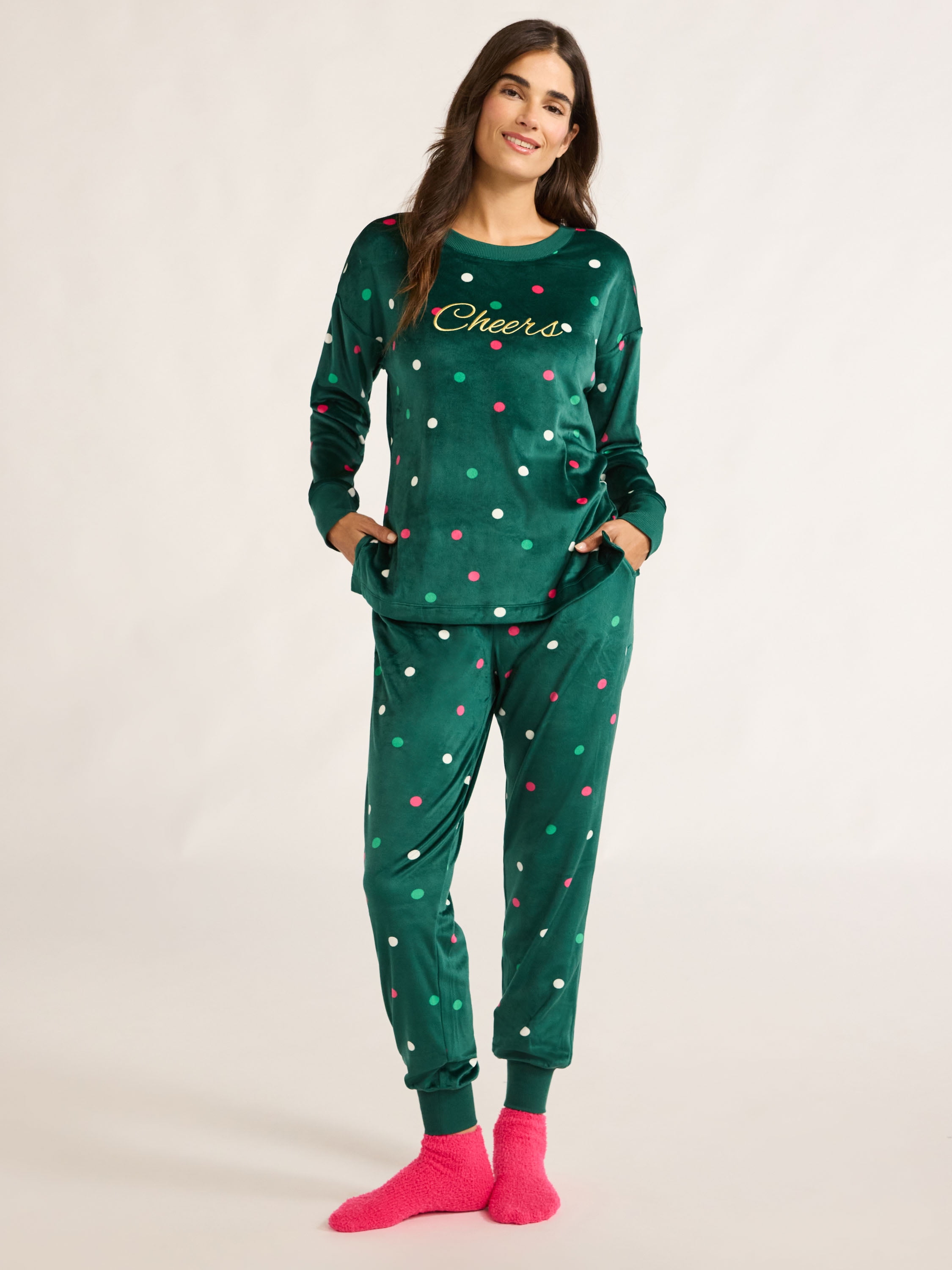 Cozy Winter Gifts I Give When Everyone Just Wants To Stay In cover photo collage