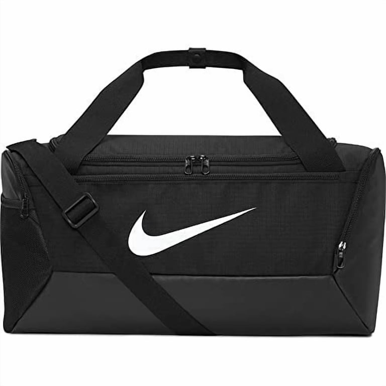 I Found My Teen Daughter a Gym Bag That Actually Fits Everything cover photo collage