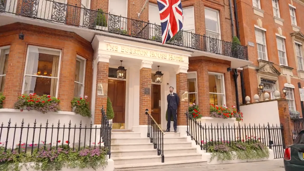 Great Hotels in Chelsea, London, United Kingdom to Make Your Trip Easy cover photo collage