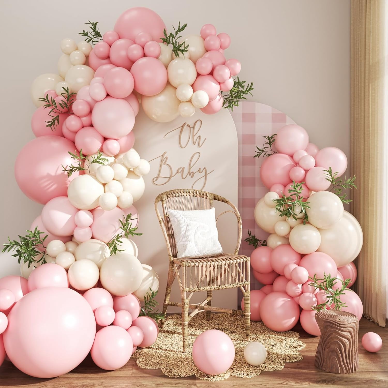 I Set Up a First Birthday Cake Smash Photo Shoot for Under $150 cover photo collage