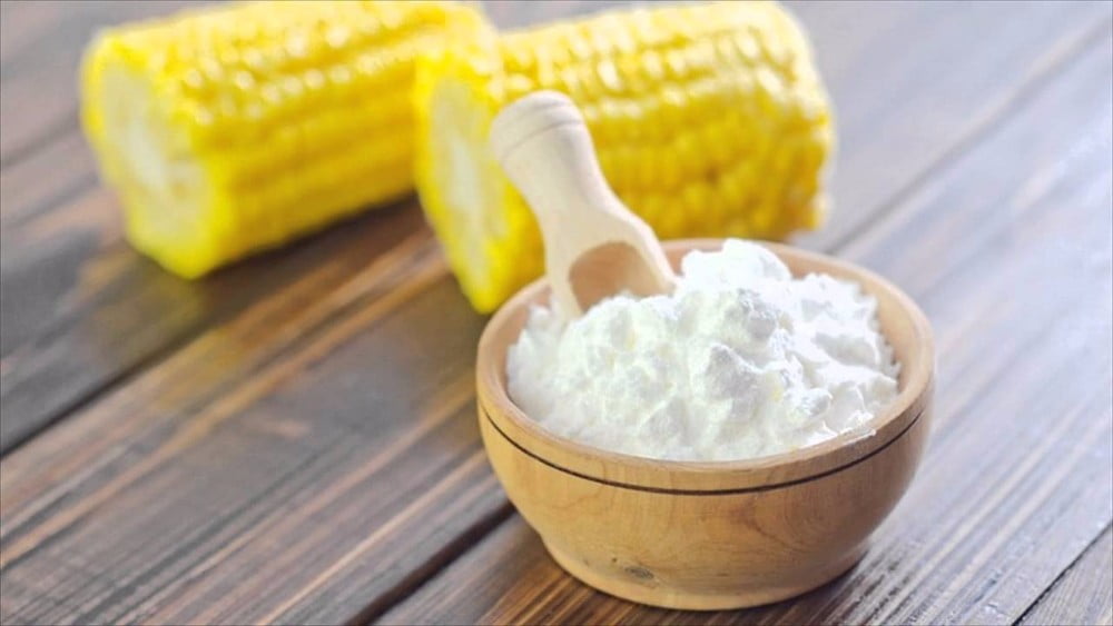 I Finally Found the Cornstarch That Thickens Sauces Without Any Lumps cover photo collage