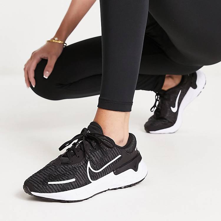nike running renew black