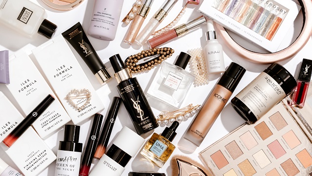 Skin care holy grails 🍑 cover photo collage